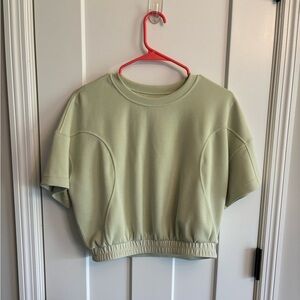 Lululemon Cinched Bottom Tshirt Size 8